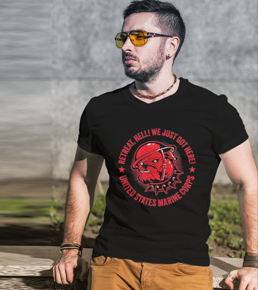 Retreat Hell We Just Got Here United States Marine Corps Bulldog Helmet T-Shirt