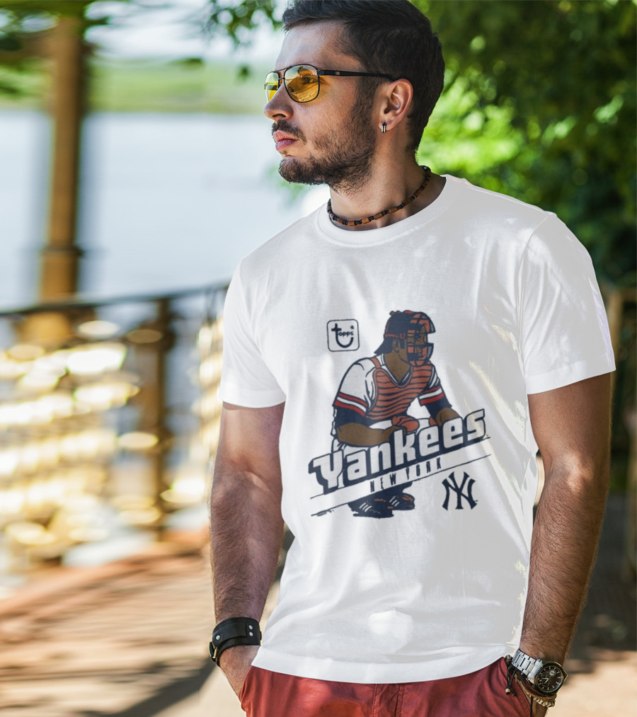 MLB Topps New York Yankees Catcher Cartoon Yankees NY T-Shirt