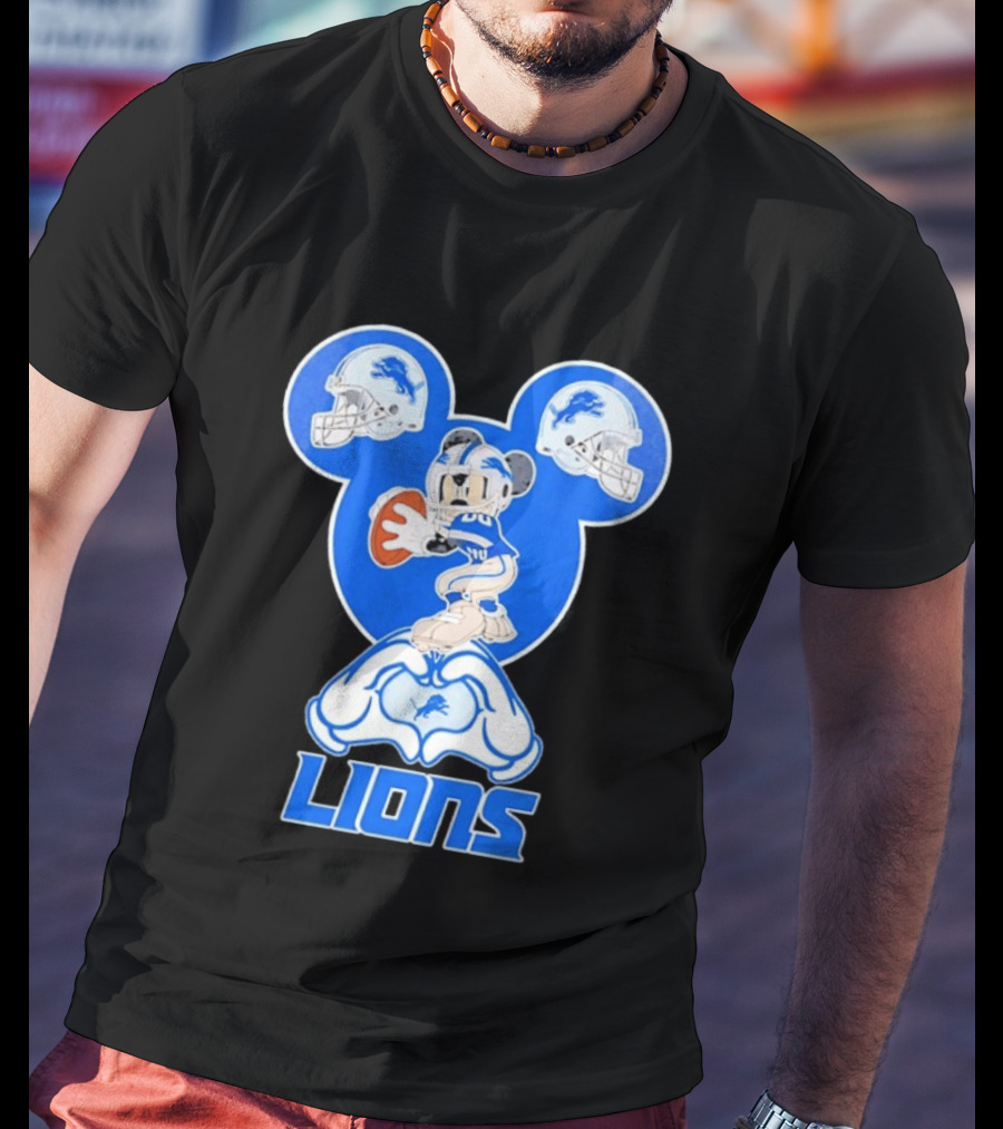 Detroit Lions Mickey Mouse Football Heart Helmets T-Shirt