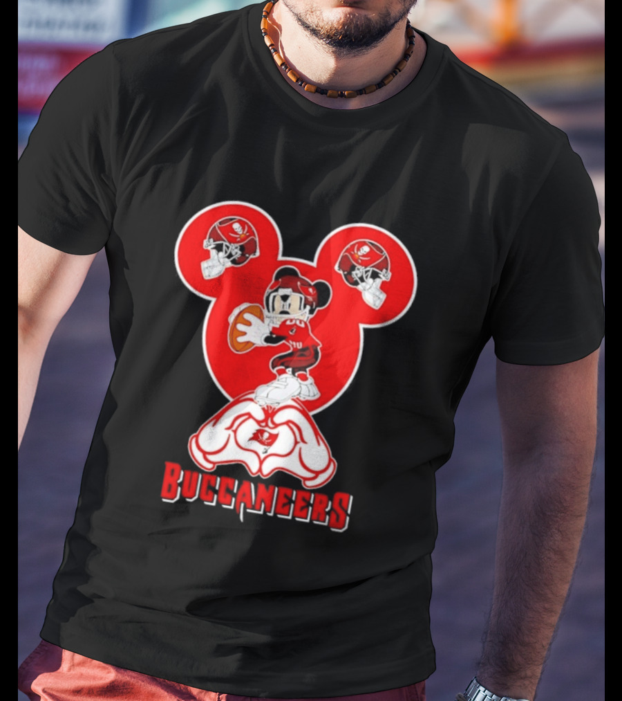 Tampa Bay Buccaneers Mickey Mouse Football Love Heart T-Shirt