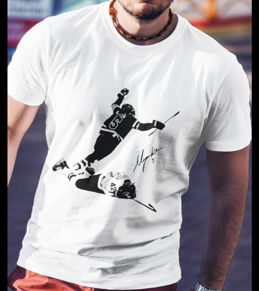 Hilary Knight USA Hockey Signature Silhouette Celebration T-Shirt