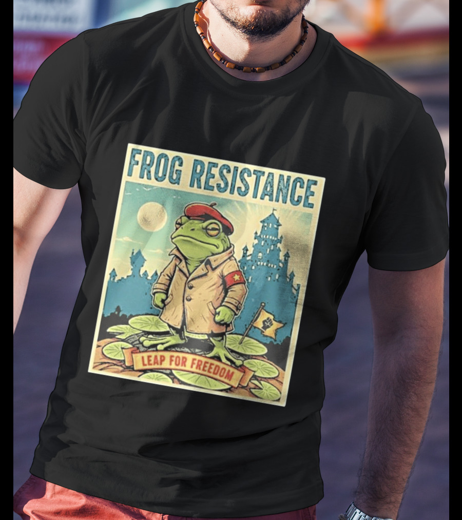 Classic Frog Resistance Leap For Freedom Castle Beret Moonlight Lily Pads T-Shirt