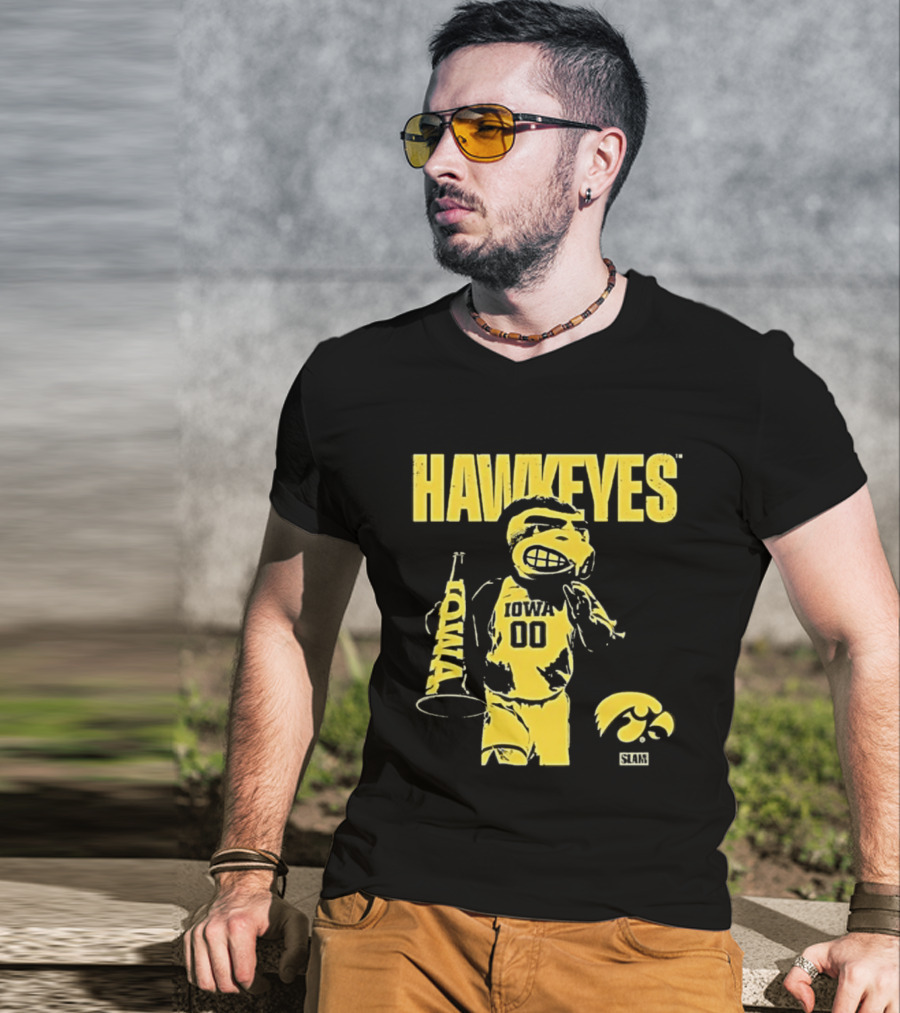 Iowa Hawkeyes Herky The Hawk 00 Slam Basketball T-Shirt