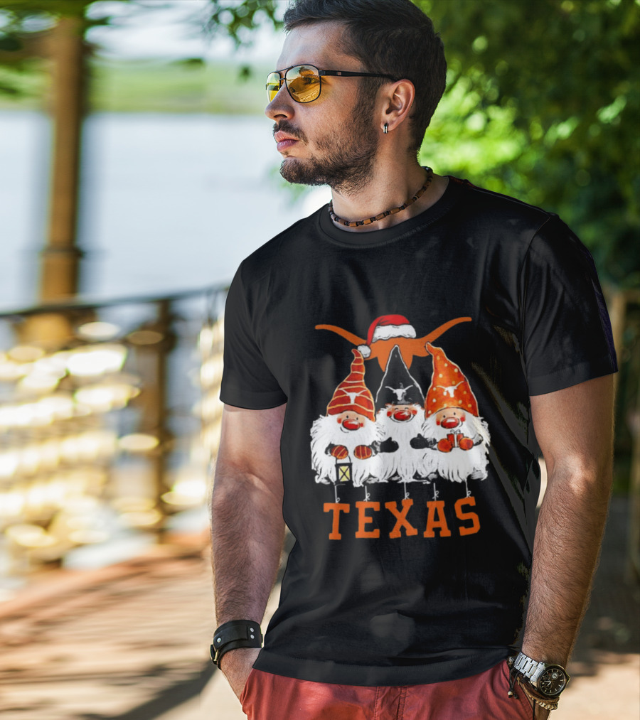 Texas Longhorns Christmas Gnomes Festive Decor T-Shirt