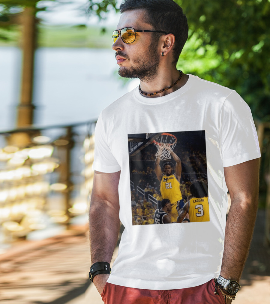 Morez Johnson Jr. Dunk Michigan Vs Carr Cadeau Basketball Moment T-Shirt
