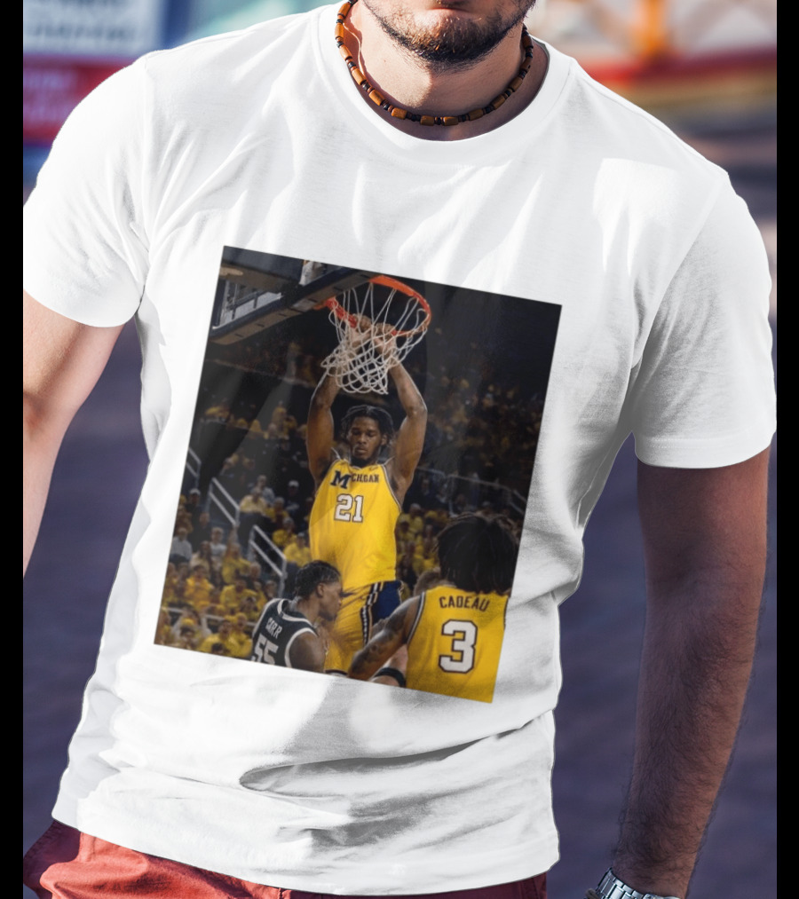 Morez Johnson Jr. Dunk Michigan Vs Carr Cadeau Basketball Moment T-Shirt