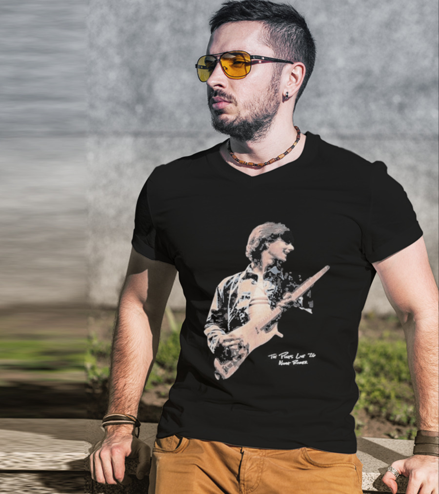 Noah Rinker Spring 2026 Tour Vintage Guitarist T-Shirt