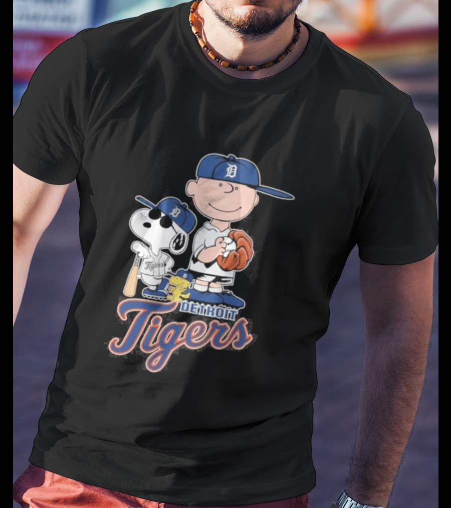 2026 Snoopy Charlie Brown Detroit Tigers Baseball T-Shirt