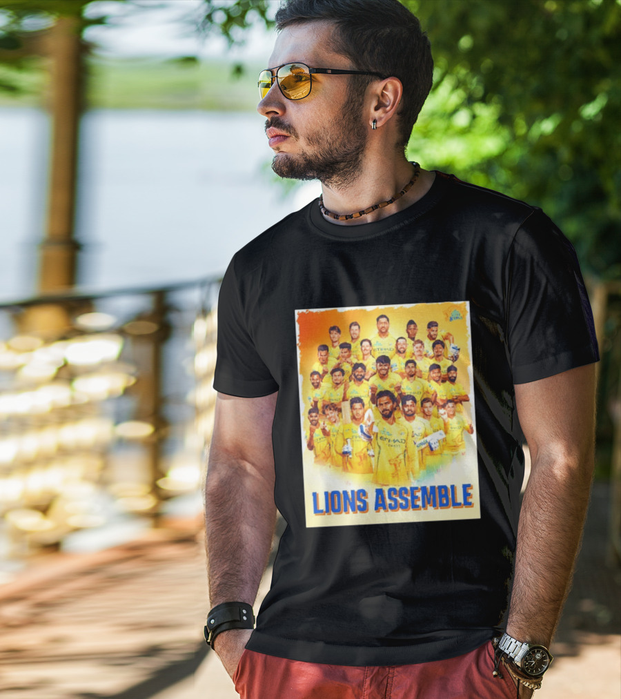 Raring To Roar Lions Assemble Chennai Super Kings Team Celebration T-Shirt