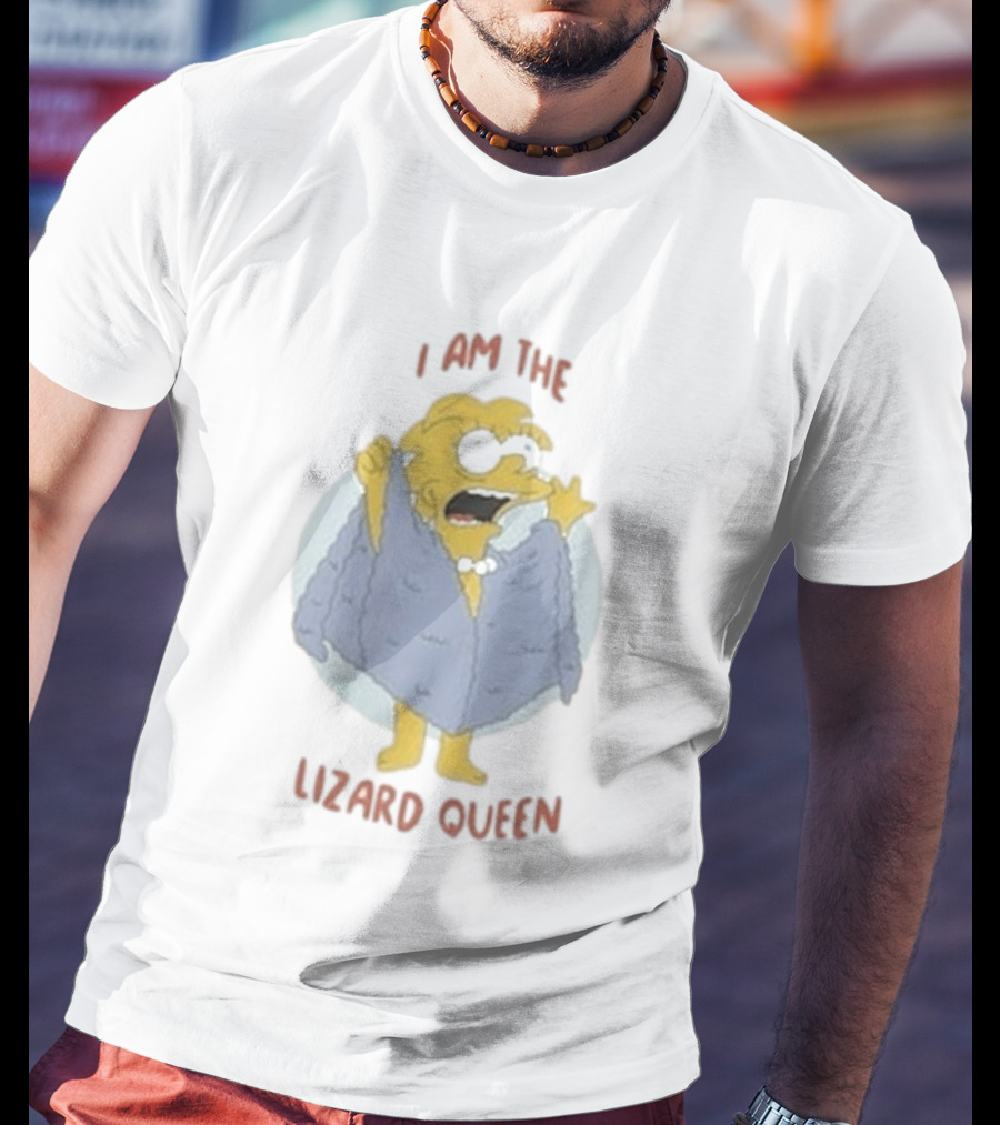 I Am The Lizard Queen Funny Cartoon Character Scene T-Shirt