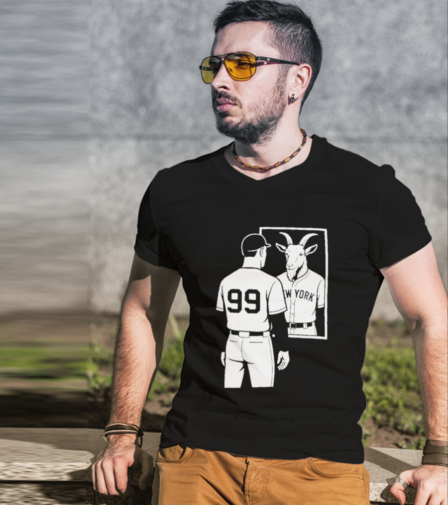 Aaron Judge GOAT Reflection New York Yankees Baseball 99 T-Shirt
