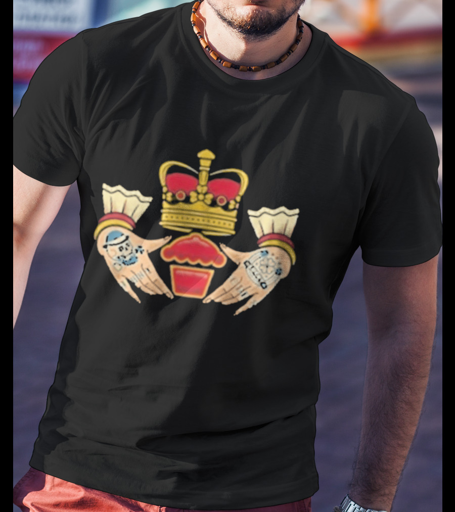 Johnny Cupcakes Claddagh Cakes Crown Hands Tattoo Cupcake T-Shirt