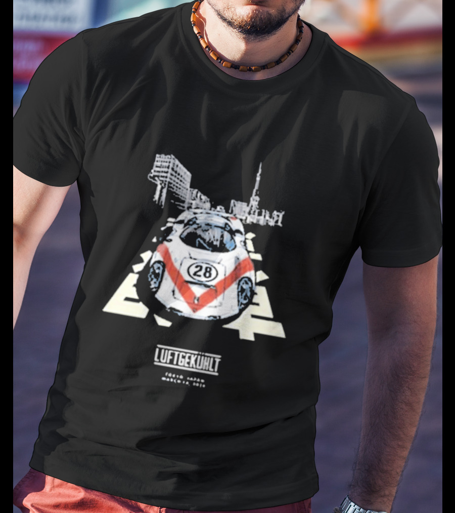 Luftgekuhlt Tokyo Event Porsche 28 Red Stripe Skyline Scene T-Shirt