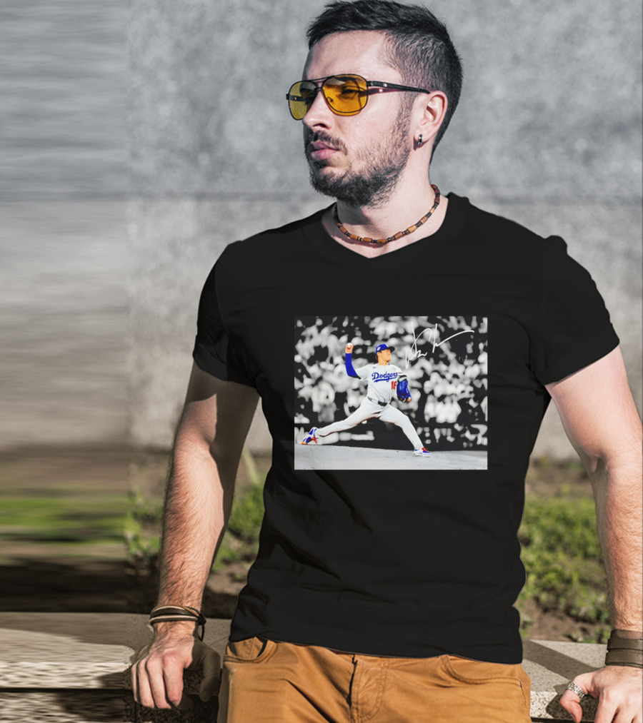 Yoshinobu Yamamoto Dodgers Pitching Action Los Angeles 2026 T-Shirt