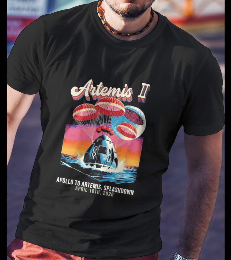 Artemis II Astronauts Splashdown Parachute Capsule Ocean T-Shirt