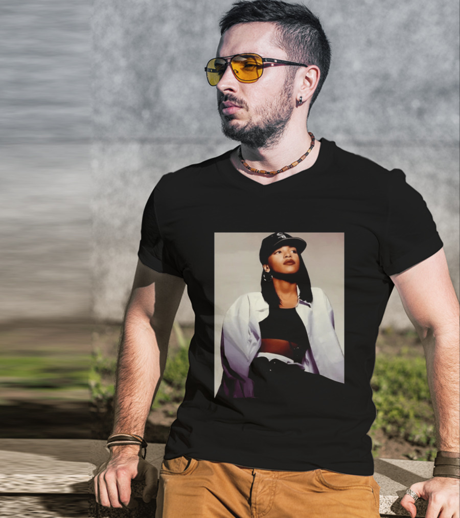 Sacai Aaliyah Black Cap White Sox T-Shirt