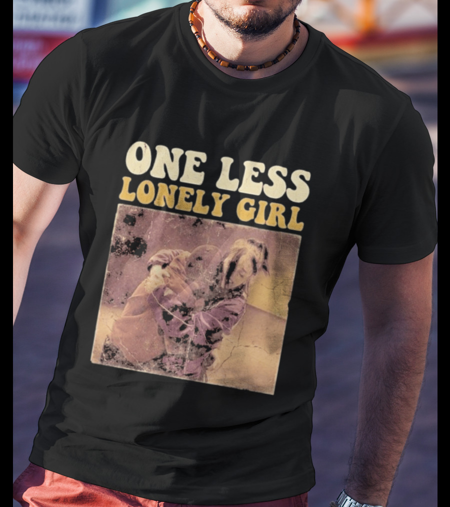Billie Eilish Justin Bieber One Less Lonely Girl Vintage Style Hug Scene T-Shirt