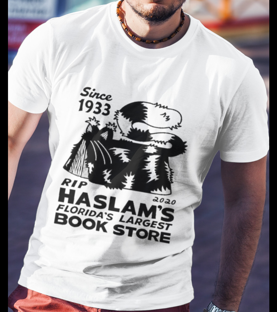 Since 1933 RIP 2020 Haslam's Florida's Largest Book Store Snoopy Doghouse T-Shirt