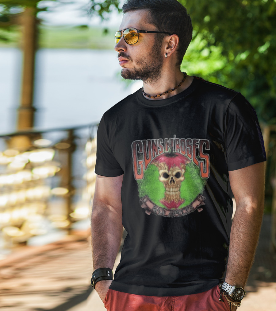 Guns N Roses Bad Apple Skull Use Your Illusion Tour 1991 1993 T-Shirt