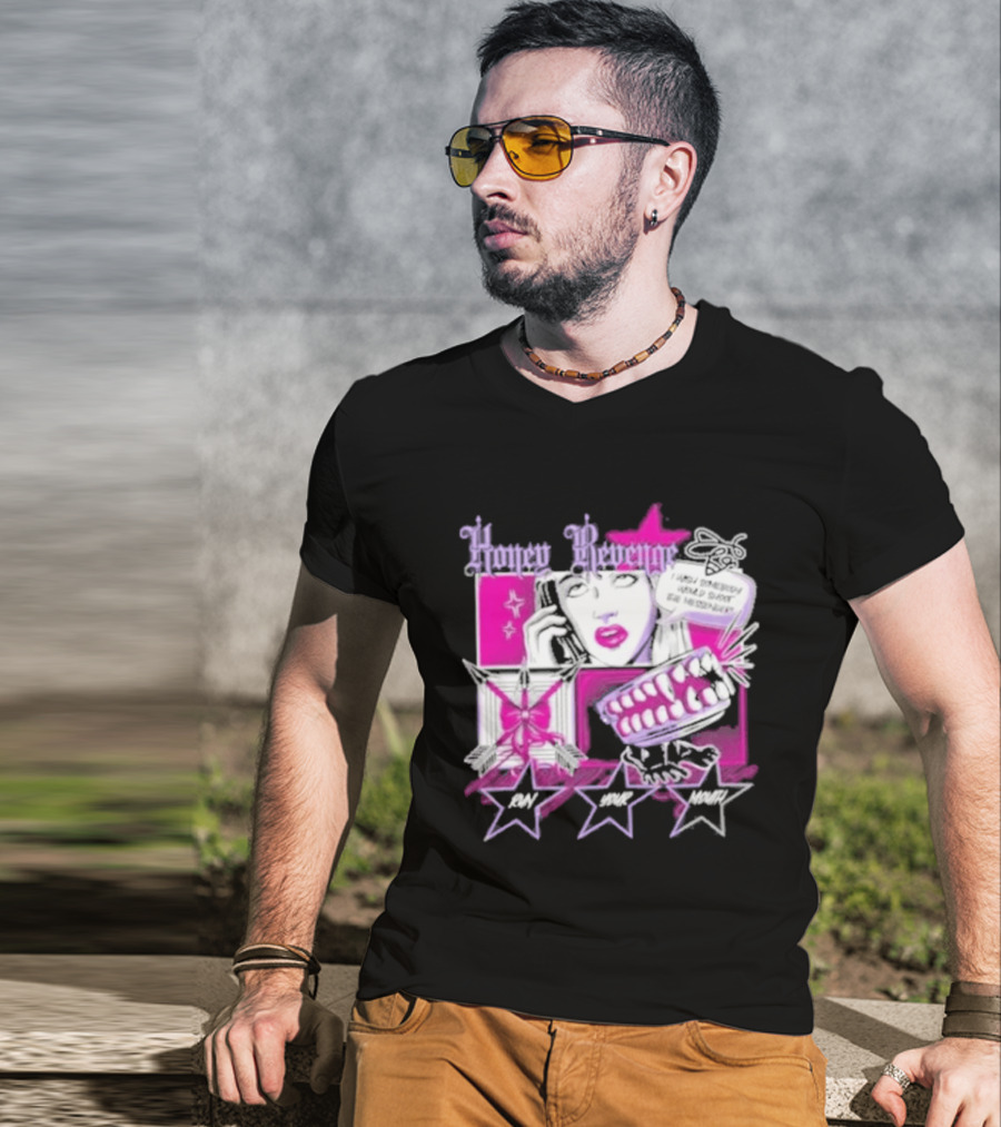 Honey Revenge Comic Style Pink And Black Lips Starburst T-Shirt
