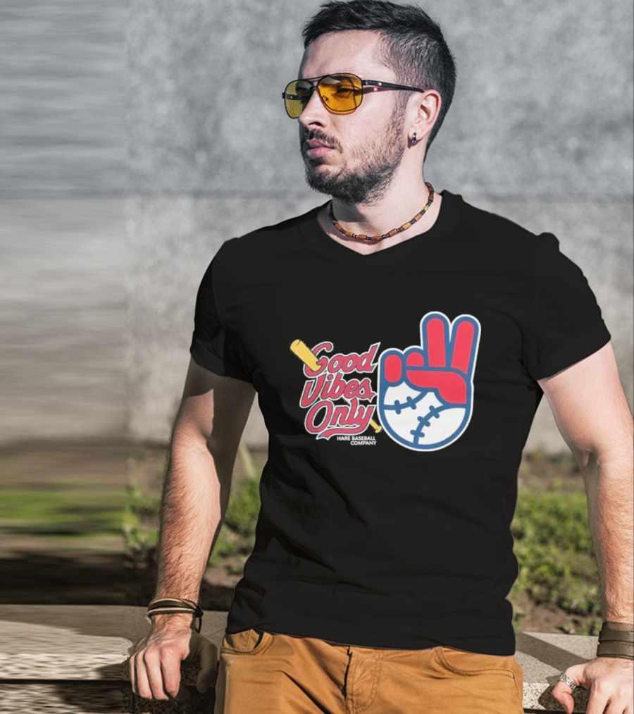 Good Vibes Only St. Louis Cardinals 2026 Baseball Peace Sign T-Shirt