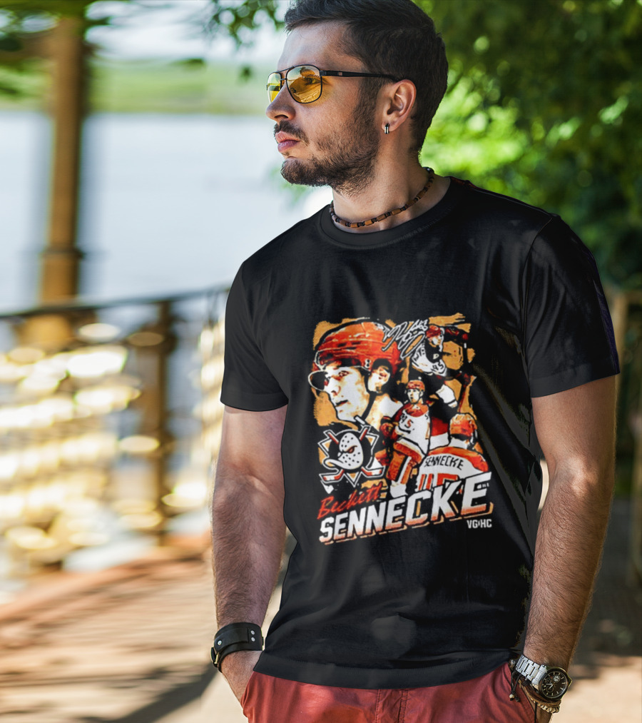 Beckett Sennecke Oregon Ducks Hockey Collage T-Shirt