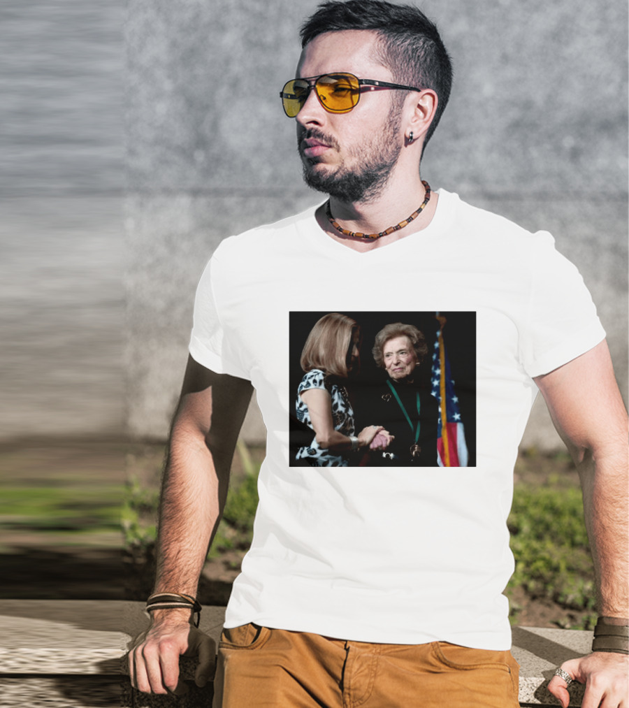 Doris Fisher Co Founder Of The Gap Remembering Legacy And Contributions T-Shirt