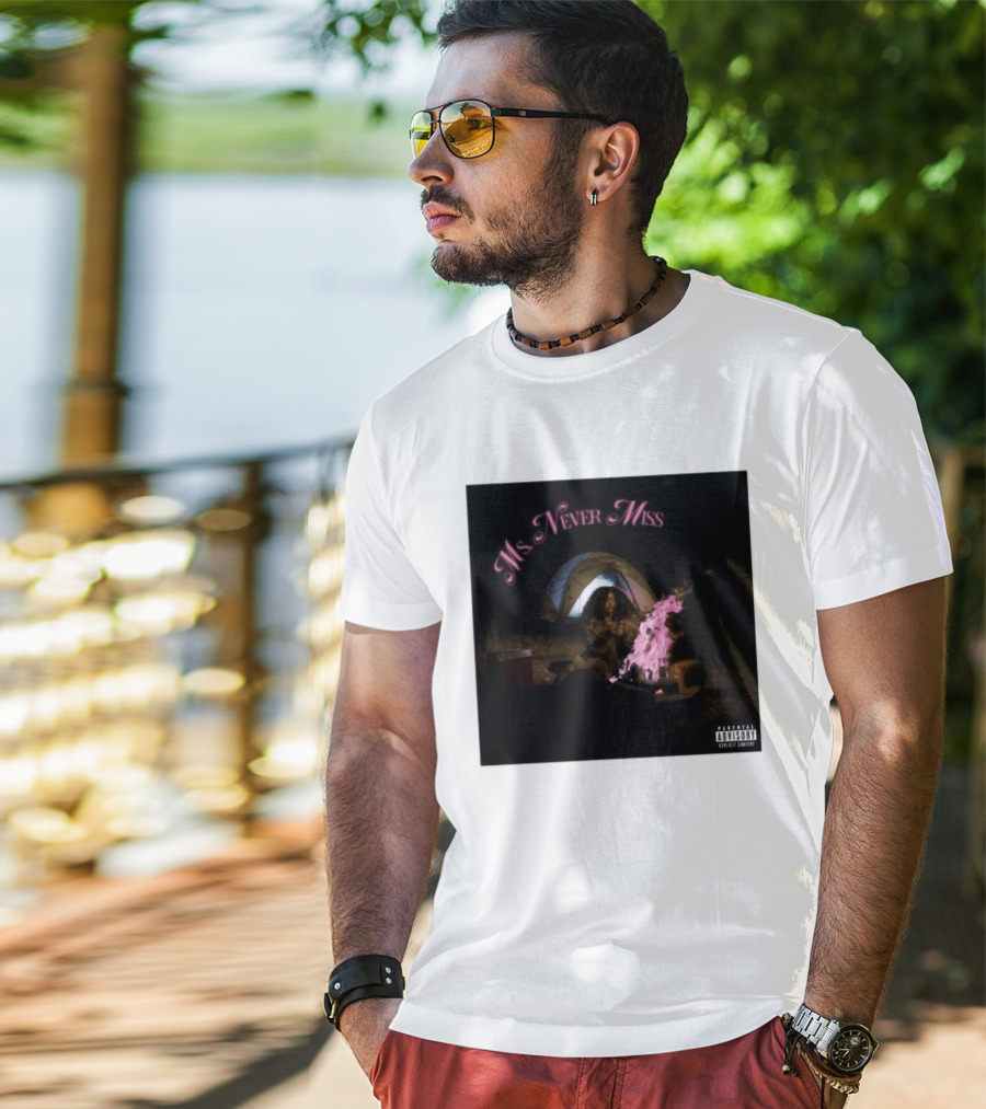 SZA Ms Never Miss Camping Single Cover T-Shirt