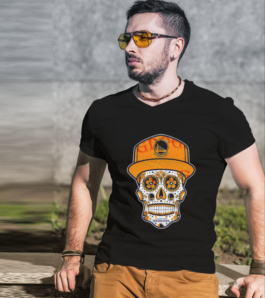 Golden State Warriors Sugar Skull Día De Muertos Cap And Floral T-Shirt