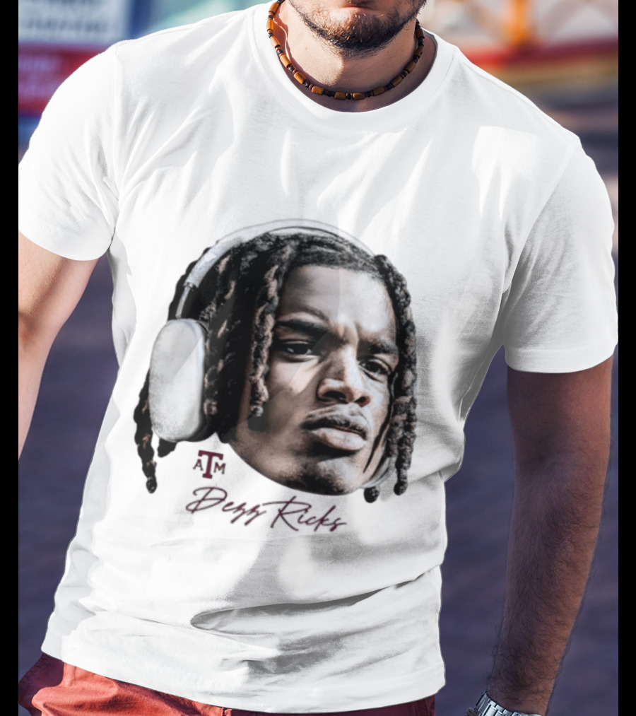 NCAA Football Texas A&M Aggies Dezz Ricks Game Face Headphones T-Shirt