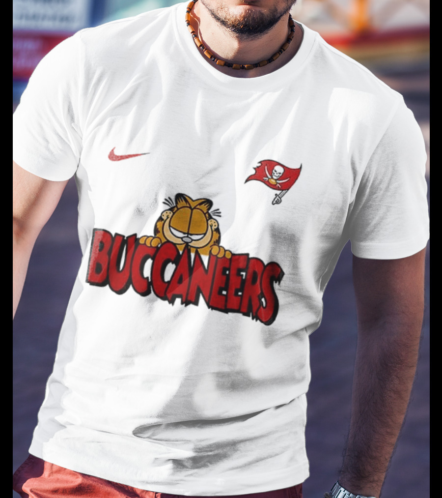 Nike Tampa Bay Buccaneers Garfield Football Fan Art NFL T-Shirt
