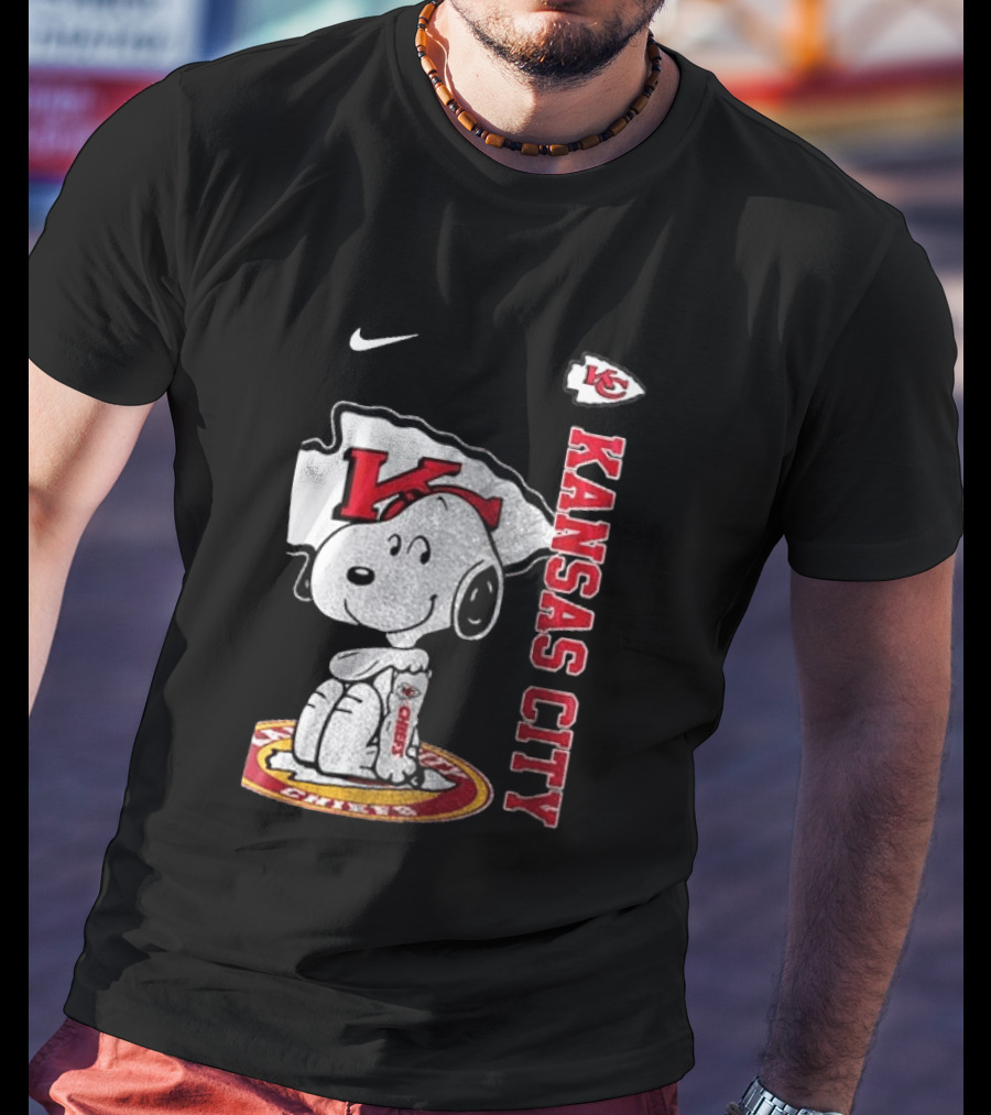 Kansas City Chiefs Snoopy Yes I'm Old Thank You For The Memories T-Shirt