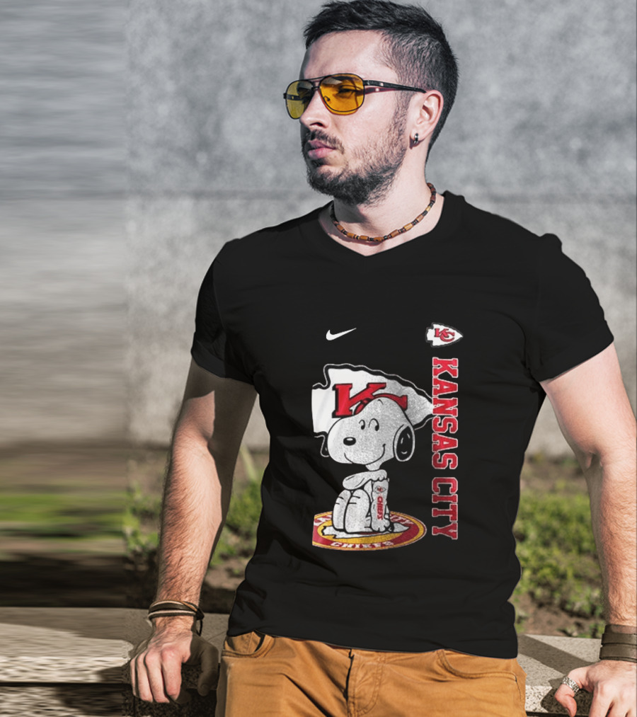 Kansas City Chiefs Snoopy Yes I'm Old Thank You For The Memories T-Shirt