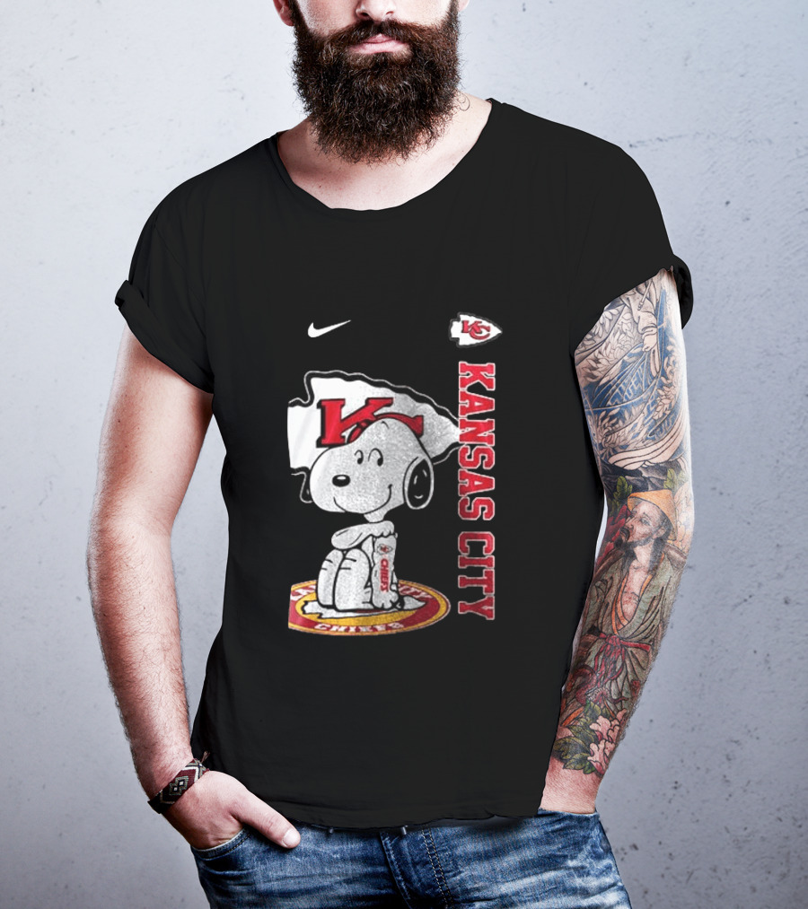 Kansas City Chiefs Snoopy Yes I'm Old Thank You For The Memories T-Shirt