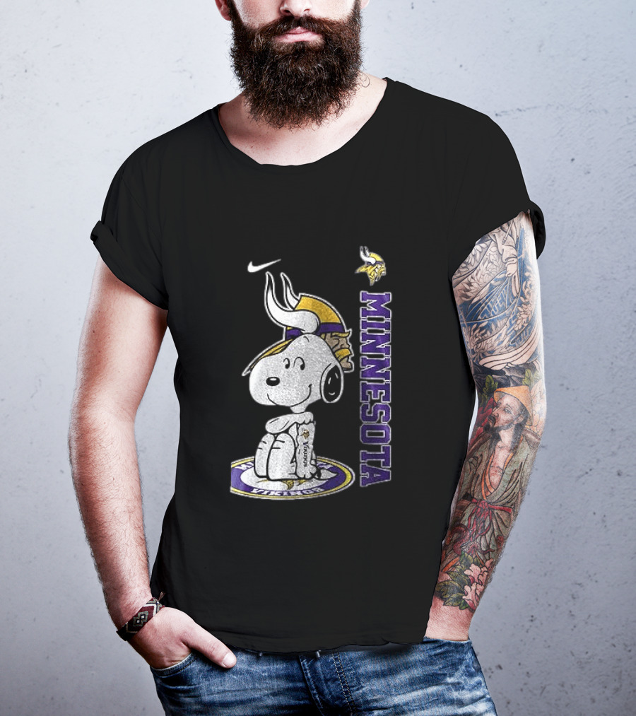 Minnesota Vikings Peanuts Snoopy Thank You For The Memories T-Shirt