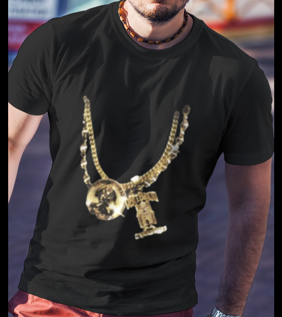 2Pac Gold Necklace Iconic Hip Hop Jewelry T-Shirt
