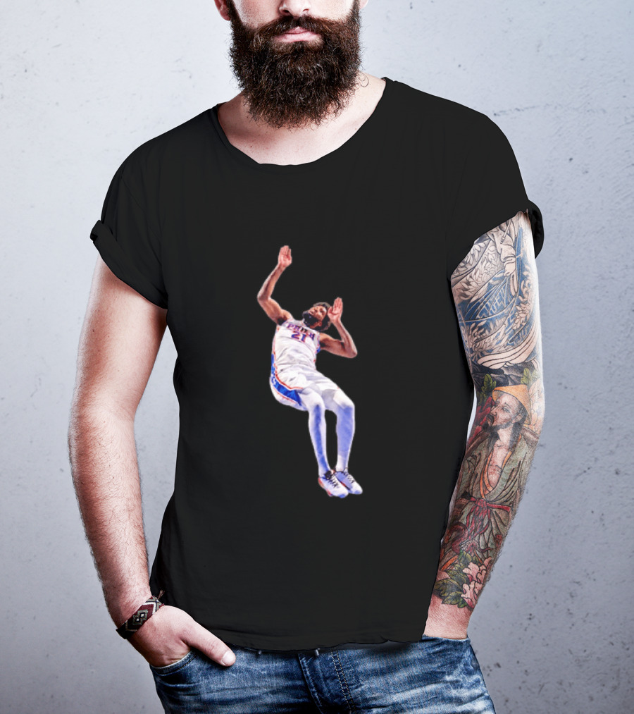 New York Knicks Mitchell Robinson Dunking On Philadelphia Player T-Shirt