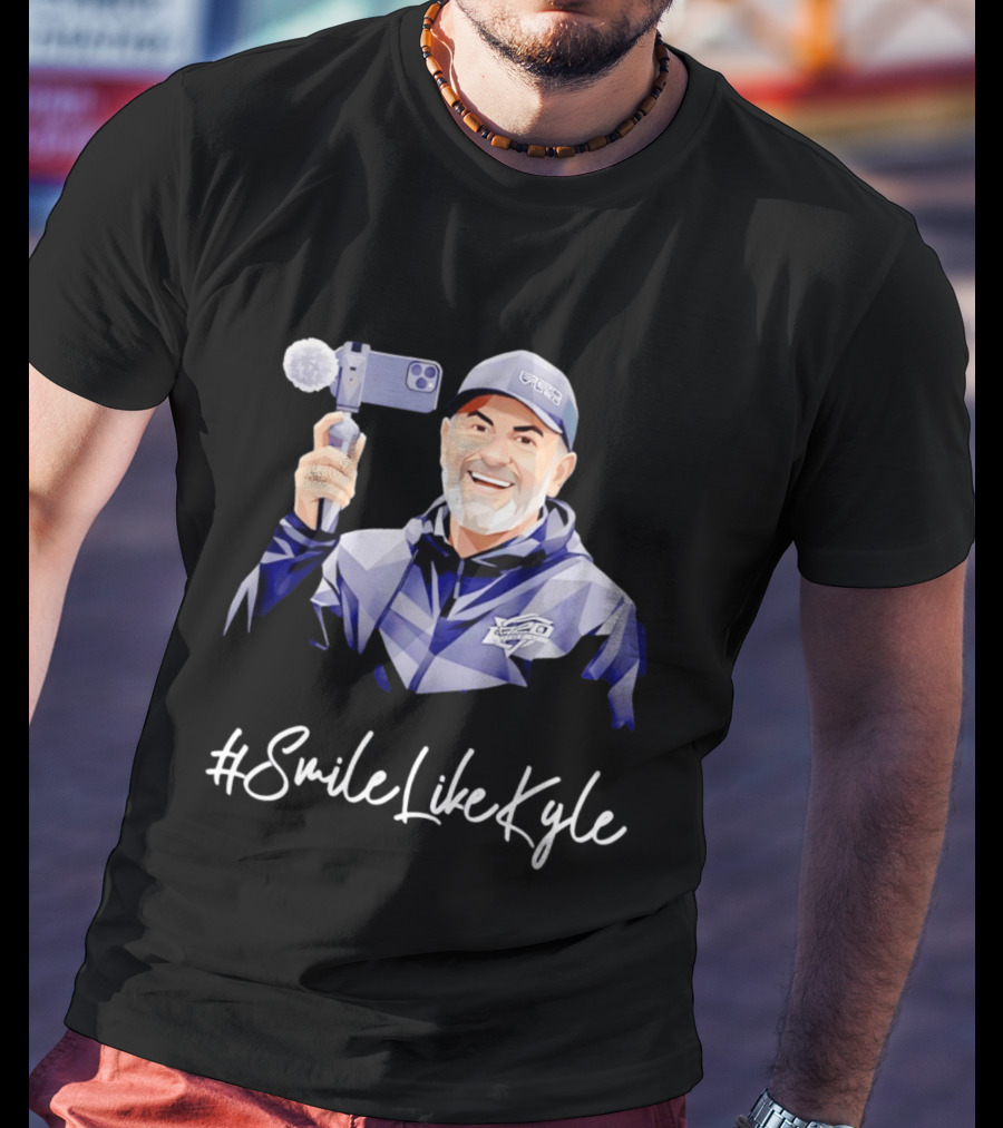 #SmileLikeKyle RIP Memorial Vlogger 720 T-Shirt