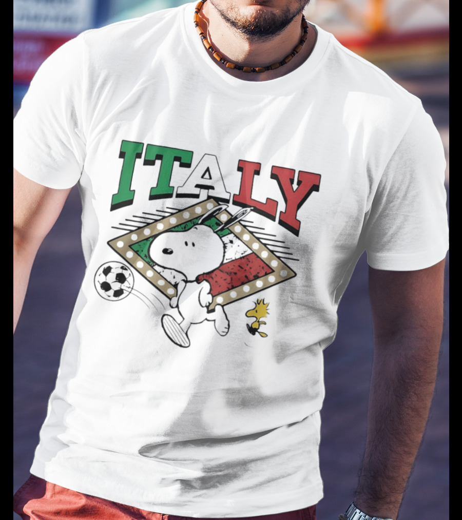 Italy Snoopy Woodstock Peanuts Soccer Team T-Shirt