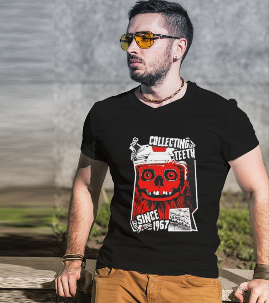 Philadelphia Flyers Gritty Collecting Teeth Since 1967 Monster Face Helmet T-Shirt