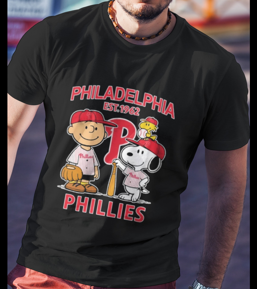 Philadelphia Phillies Est 1962 Snoopy Woodstock Baseball Peanuts T-Shirt