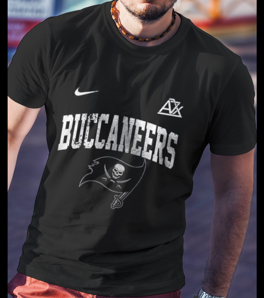 Tampa Bay Buccaneers Avenged Sevenfold Hail To The King T-Shirt