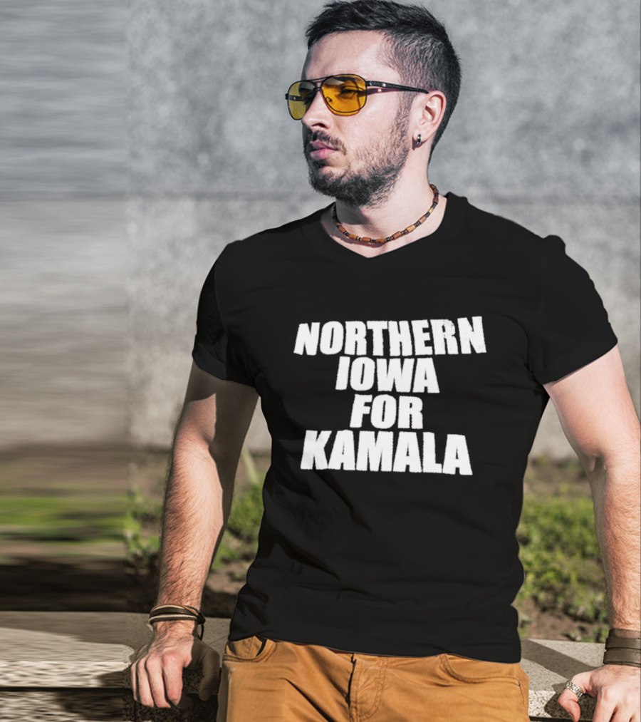Northern Iowa For Kamala Panthers Supporters T-Shirt