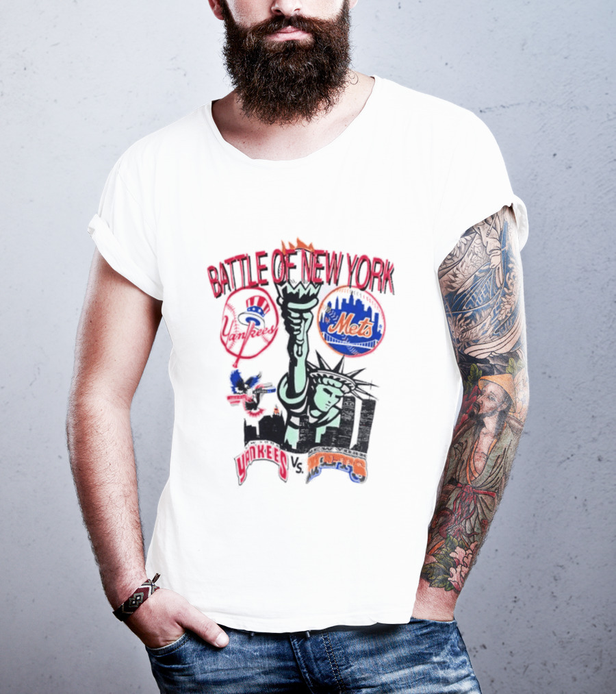 Yankees Mets Battle Of New York Statue Of Liberty T-Shirt
