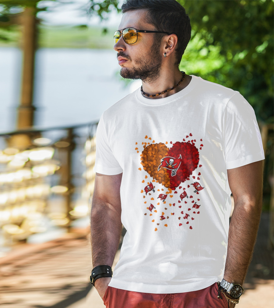 Heart Tampa Bay Buccaneers Football 2026 Iconic Team Spirit T-Shirt