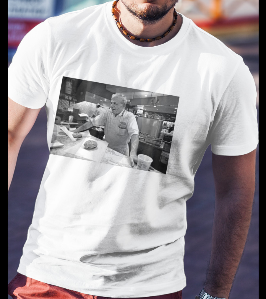 Sam Sianis Cheezborger Legend At Chicago's Billy Goat Tavern Passes Away At 91 T-Shirt
