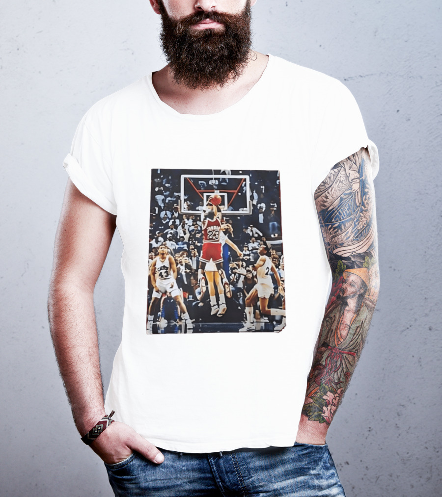 Michael Jordan 23 Chicago Bulls Iconic Basketball Moment T-Shirt