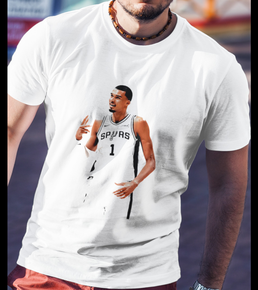 Victor Wembanyama Spurs Number 1 Rock Hand Gesture T-Shirt