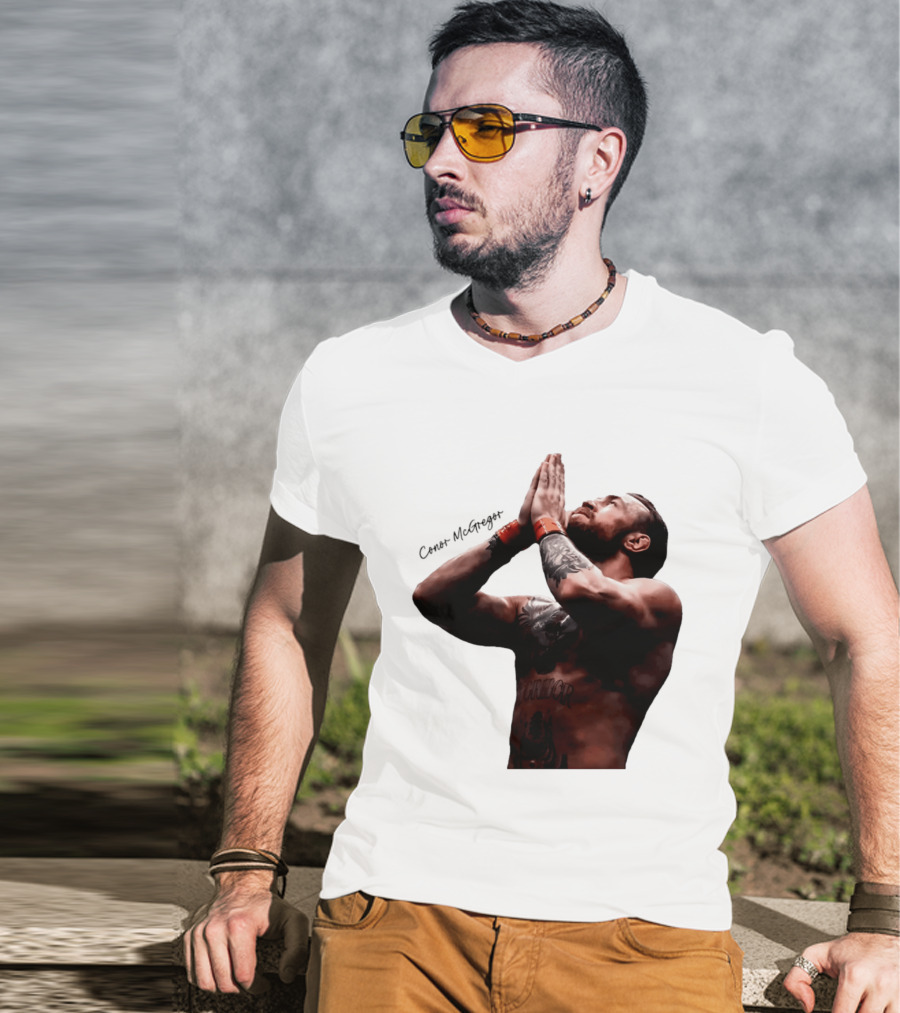 Conor McGregor Returning Pray Pose Tattooed MMA Fighter T-Shirt