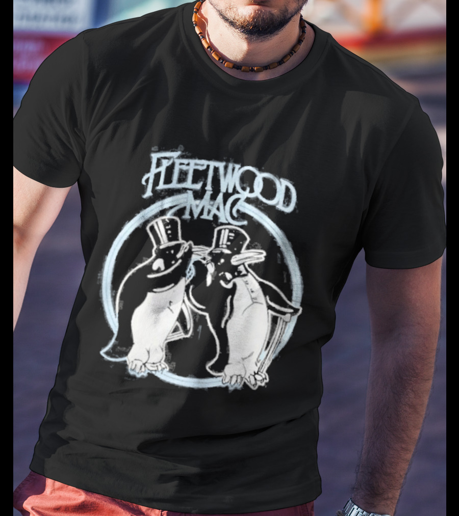 Ginny Miller Antonia Gentry Ginny And Georgia Fleetwood Mac T-Shirt